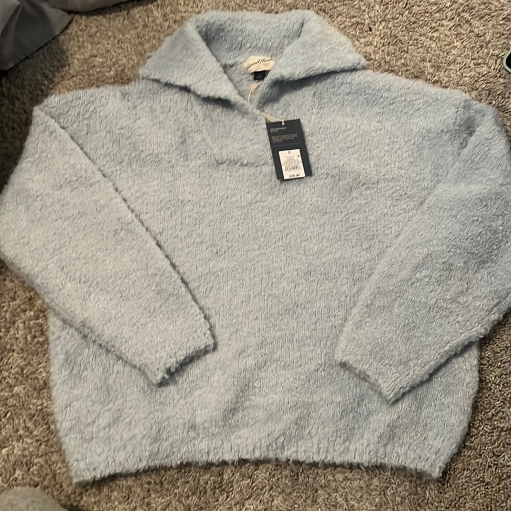 NWT Size S Universal Threads Sweater